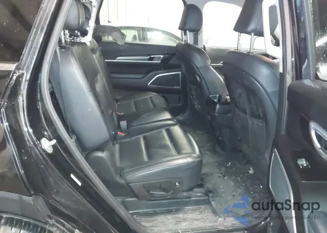 2020 Kia Telluride Lx z USA, uszkodzony, nr VIN 5XYP2DHC4LG012567